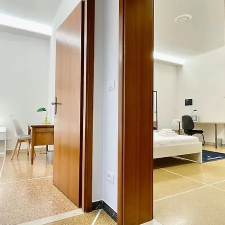 2 Separate Business Apartment *